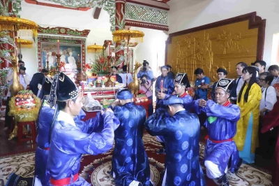 Đảo Yến - cái nôi của nghề yến sào 700 trăm năm ở Khánh Hòa